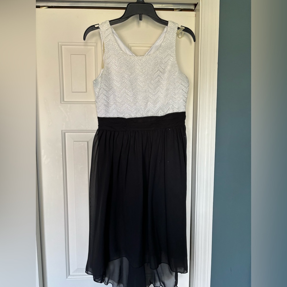 Size 14 dress. Brand: Speechless